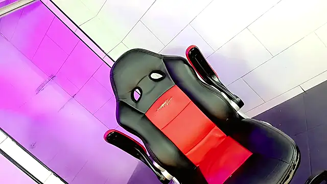 Ana sophia  online show from 11.17.25