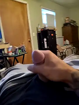 Snapshot of Wolfyking95 chatting on 09.11.25 Wolfyking95 online show from 09.11.25