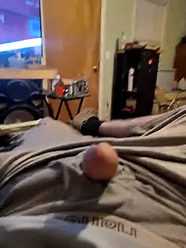 Snapshot of Wolfyking95 chatting on 09.13.25 Wolfyking95 online show from 09.13.25