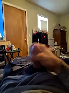 Snapshot of Wolfyking95 chatting on 09.28.25 Wolfyking95 online show from 09.28.25