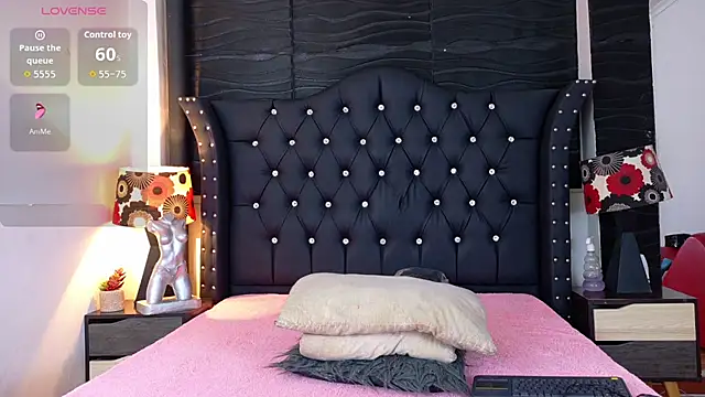 Snapshot of Keysha_Queen_ chatting on 10.01.25 Keysha Queen  online show from 10.01.25