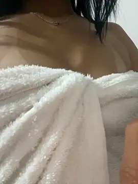 Katianesantos online show from 10.29.25