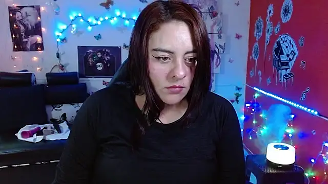 Snapshot of carol_20 chatting on 12.21.24 carol 20 online show from 12.21.24