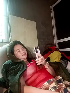 suki-lady online show from 10.24.25