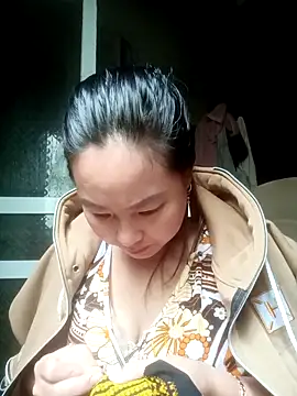 suki-lady online show from 11.04.25