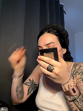 Snapshot of -RAHELA- chatting on 11.06.25 -RAHELA- online show from 11.06.25