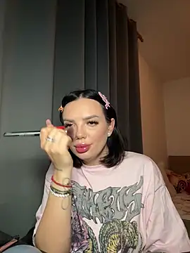 Snapshot of -RAHELA- chatting on 11.08.25 -RAHELA- online show from 11.08.25