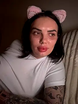 Snapshot of -RAHELA- chatting on 11.10.25 -RAHELA- online show from 11.10.25