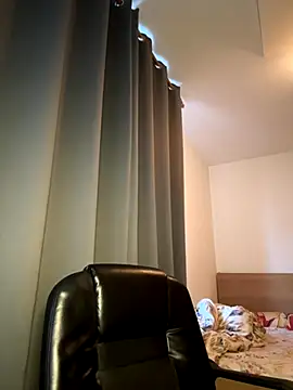 Snapshot of -RAHELA- chatting on 11.13.25 -RAHELA- online show from 11.13.25