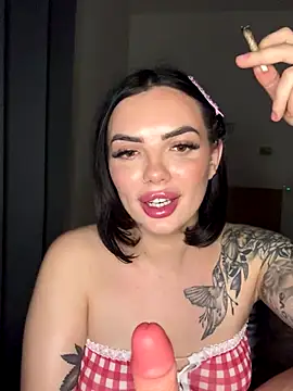 Snapshot of -RAHELA- chatting on 11.19.25 -RAHELA- online show from 11.19.25