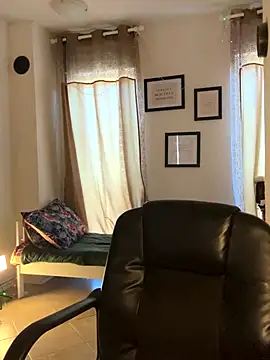 Snapshot of -RAHELA- chatting on 11.24.25 -RAHELA- online show from 11.24.25