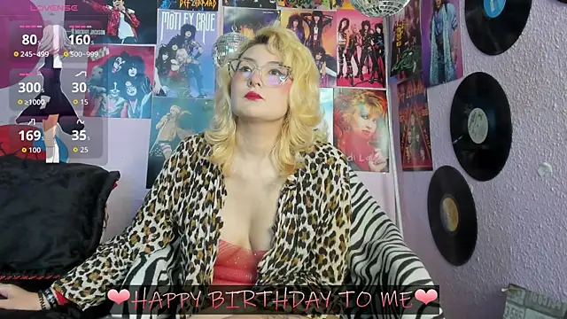 Snapshot of Avril_Maria chatting on 09.18.25 Avril Maria online show from 09.18.25