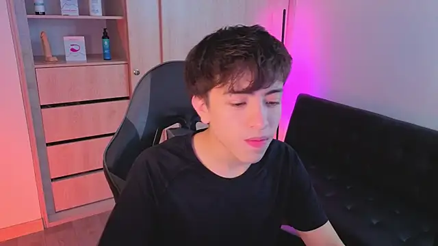 onlinenico online show from 10.14.25