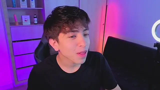 onlinenico online show from 10.20.25