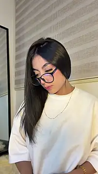 Snapshot of Tessa__Winslow chatting on 04.03.26 Tessa Winslow online show from 04.03.26