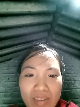 ngan-cute online show from 10.23.25