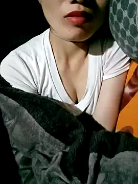 ngan-cute online show from 10.25.25