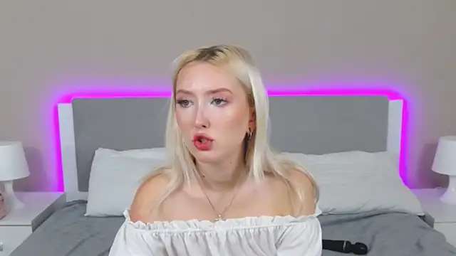 MarianeSun online show from 09.16.25