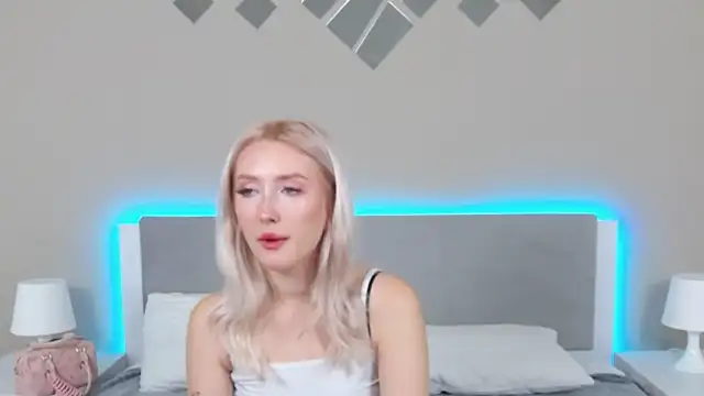 MarianeSun online show from 09.17.25