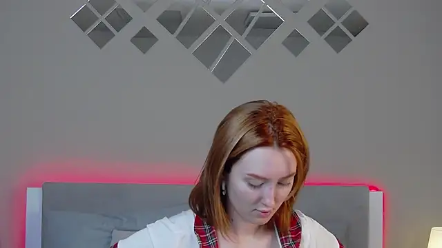 MarianeSun online show from 06.25.26