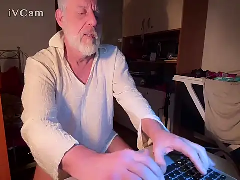 Snapshot of Pigna16PSRN chatting on 02.13.26 Pigna16PSRN online show from 02.13.26