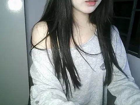 Snapshot of Annabelle-e chatting on 10.26.25 Annabelle-e online show from 10.26.25