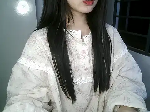 Annabelle-e online show from 12.14.25