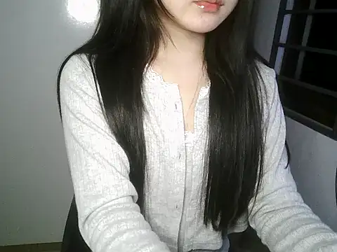 Annabelle-e online show from 12.21.25