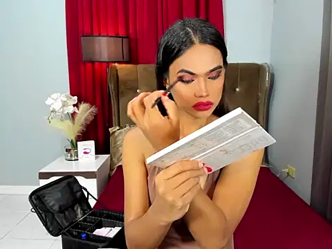 1HotAsianTS online show from 12.17.25