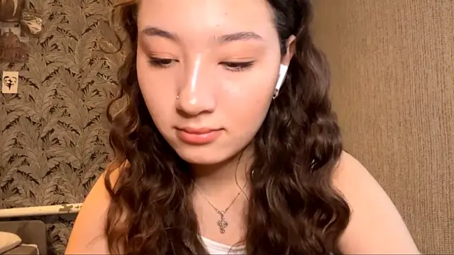 Sakuravice online show from 09.12.25