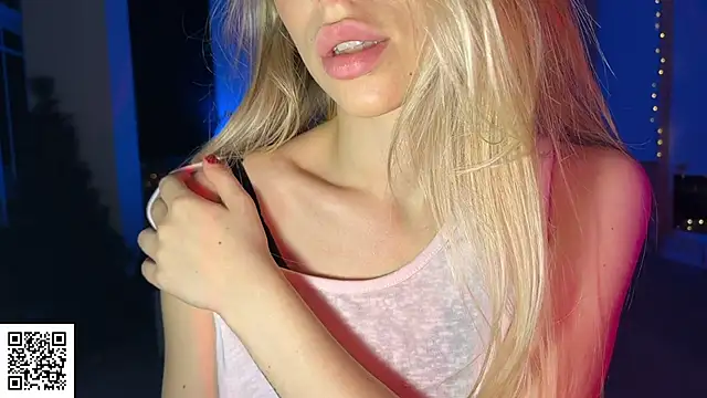 ElysiaXo online show from 12.14.25