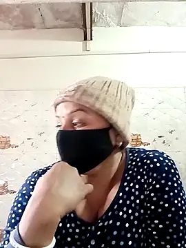 Rakhi sawant143 online show from 12.17.25