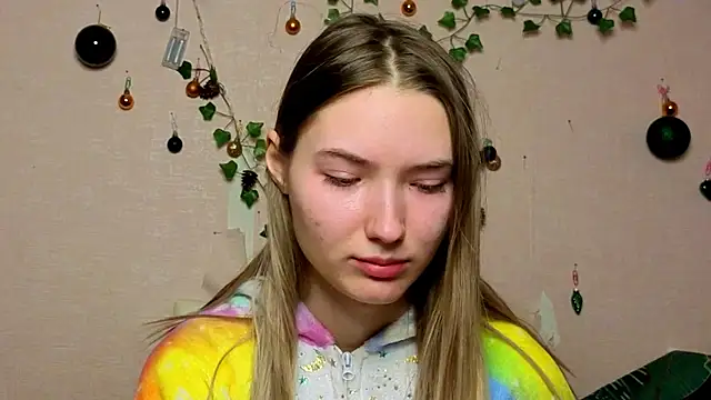  kikiclark   online show from 02.07.26