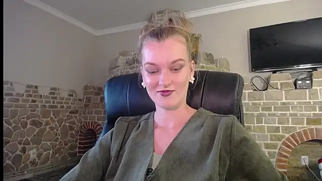 MysticVenus  online show from 09.16.25