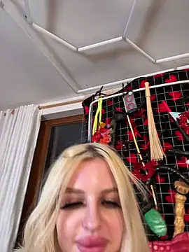 Snapshot of Steffi_Snowbunny chatting on 05.06.26 Steffi Snowbunny online show from 05.06.26