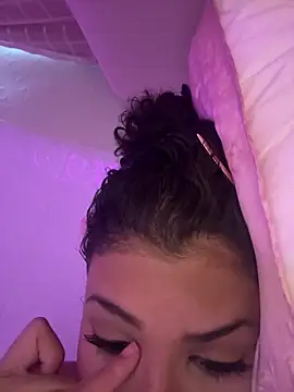 luluzinhax online show from 04.22.26