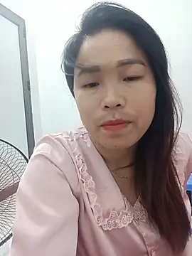 Snapshot of sumy-00 chatting on 05.16.26 sumy-00 online show from 05.16.26