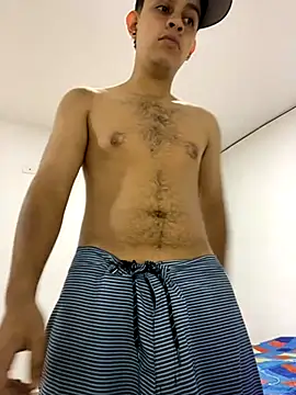 Snapshot of Young_handsome chatting on 12.02.25 Young handsome online show from 12.02.25