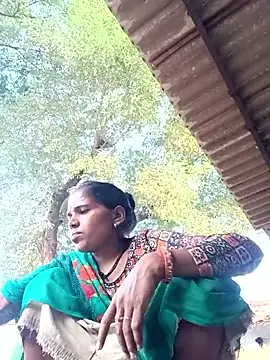 Snapshot of Hot-honi chatting on 09.18.25 Hot-honi online show from 09.18.25