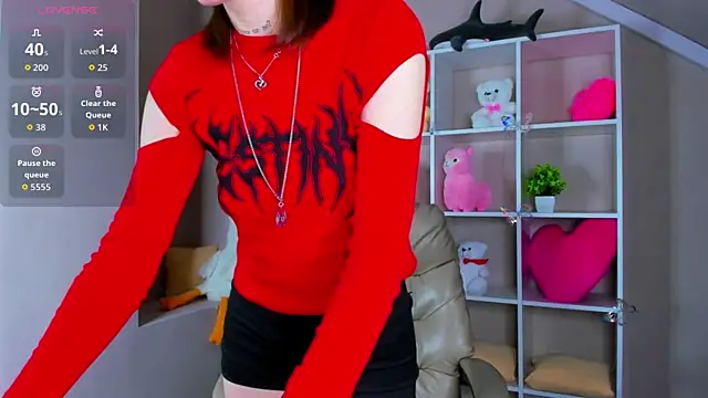 Lynn Martin online show from 12.14.25