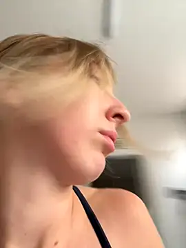 CheekyChelseaX online show from 10.12.25