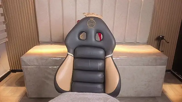  Mia Evans 1 online show from 04.18.26