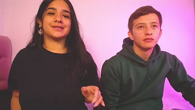 Snapshot of mae_nathan_ chatting on 09.23.25 mae nathan online show from 09.23.25