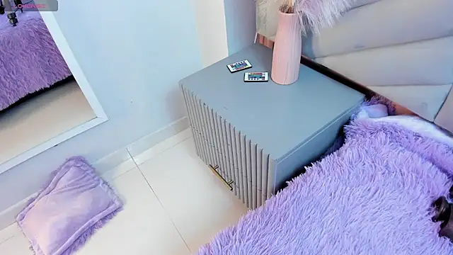 Mia Valentine  online show from 02.11.26