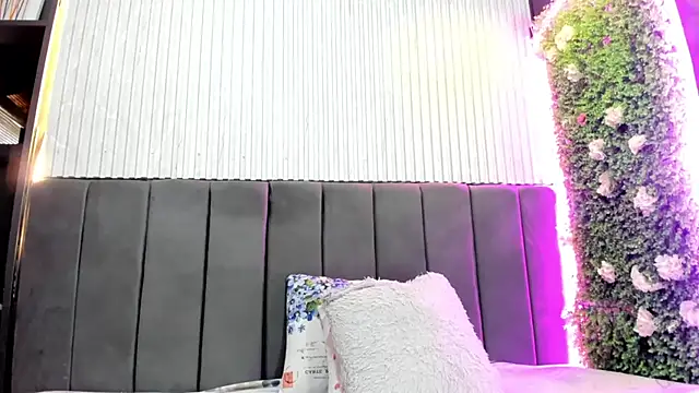 Skarlett hot  online show from 01.14.26