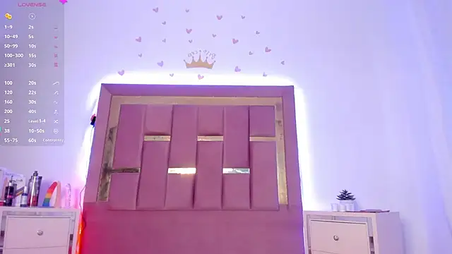 AikoSnow online show from 10.04.25