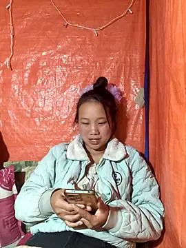 Snapshot of liu-liusexy chatting on 11.18.25 liu-liusexy online show from 11.18.25