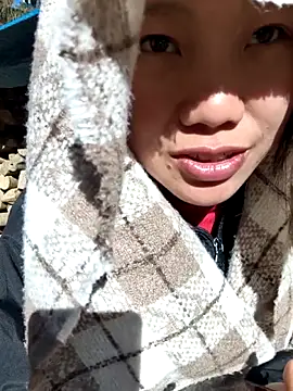 Snapshot of liu-liusexy chatting on 11.29.25 liu-liusexy online show from 11.29.25