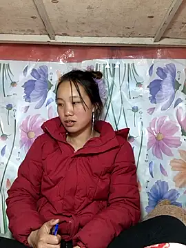 Snapshot of liu-liusexy chatting on 12.04.25 liu-liusexy online show from 12.04.25