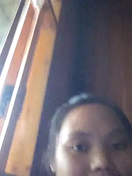 omiu-baby online show from 10.24.25